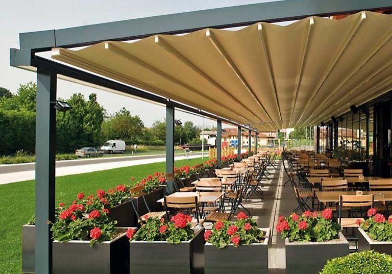 Mito Retractable Roof Pergola